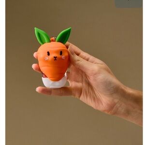 Bath & Body Works Carrot Bunny Silicone Hand Sanitizer Holder - Orange & Green